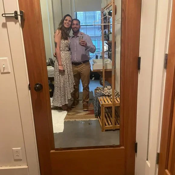 Ruffle Skirt Wrap Dress (Fame & Partners, Size 6) - Picture 9 of 9